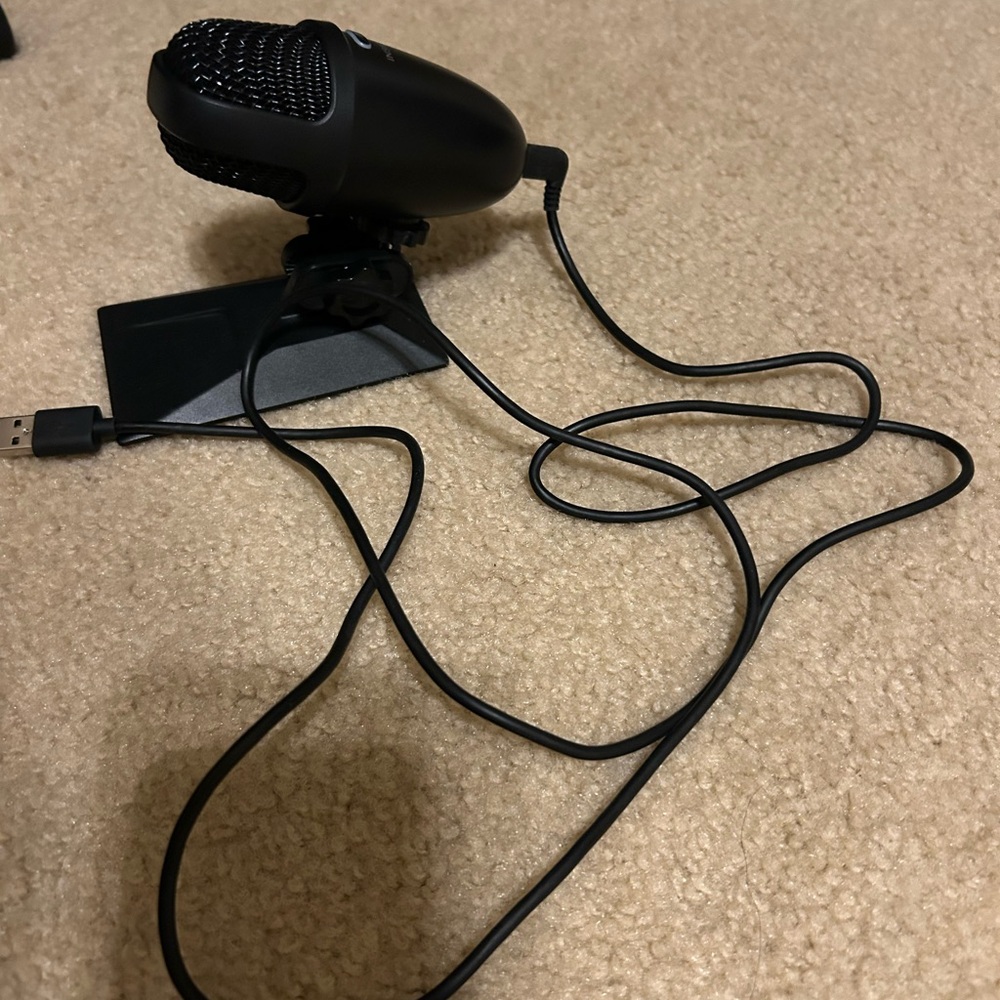 New Insignia Black USB recording Microphone